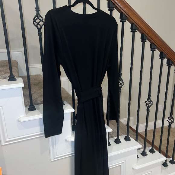 Ann Taylor Classic Black Wrap Dress - Picture 11 of 12